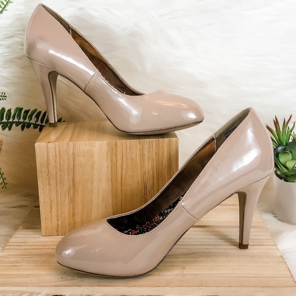 Madden Girl Women's Nude Patent Classic Pump Heels